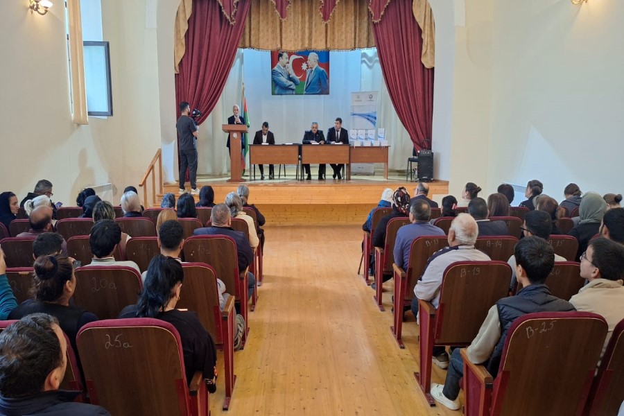 Şəhid və qazi ailələrinə “Qəhrəman şəhidlərimiz” kitabı təqdim edildi - FOTOLAR
