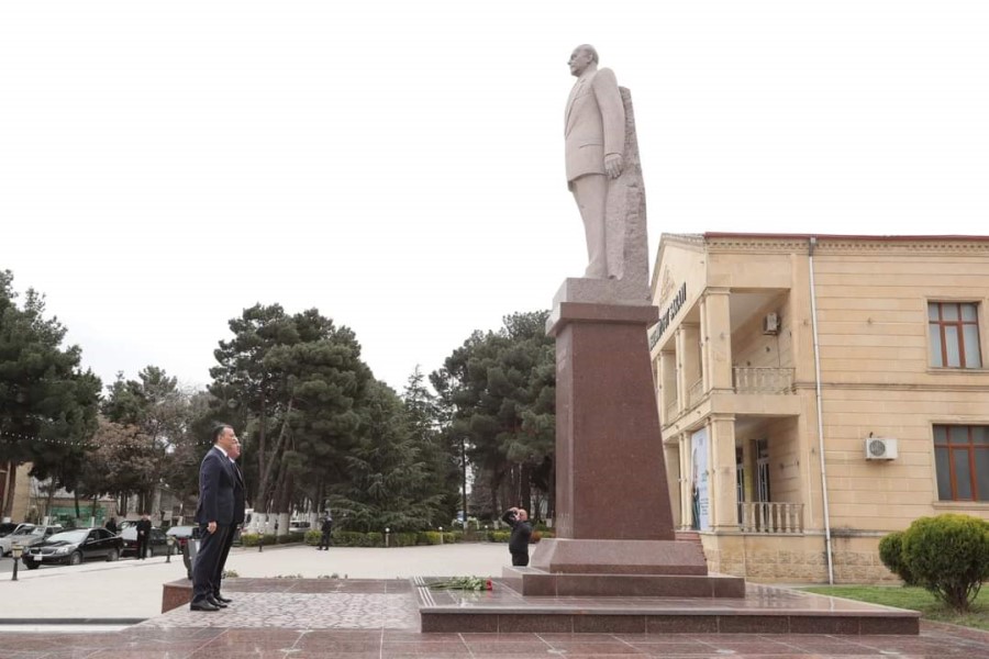 Nazir Sahil Babayev Şabran rayonunda vətəndaşları qəbul edib