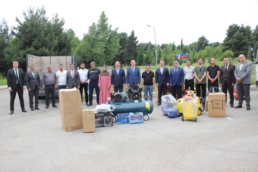 “Məşğulluğa Dəstək Layihəsi”nin aktiv biznes fəaliyyəti ilə seçilən iştirakçılarına əlavə avadanlıqlar verilib