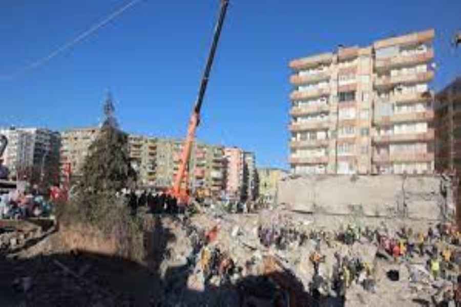 Diyarbəkirdə zəlzələdə 3 vəkil həyatını itirdi - ÖZƏL