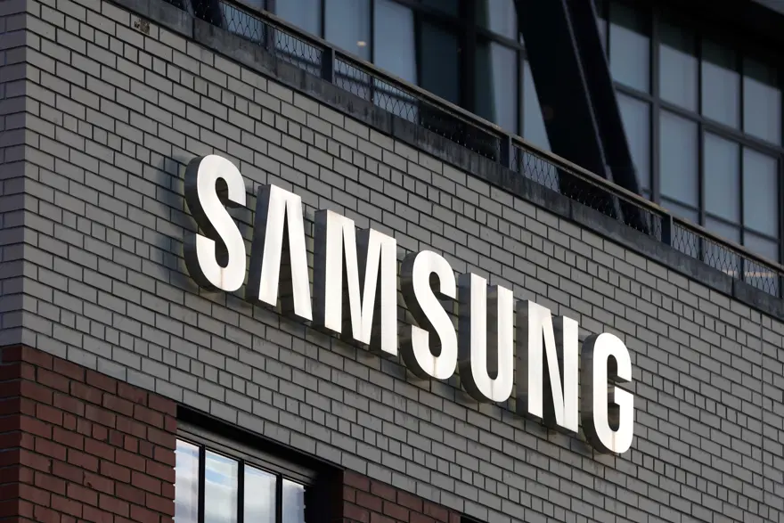 Samsung-un mənfəəti rekord həddə çatdı: Şirkətin səhmləri isə ucuzlaşdı