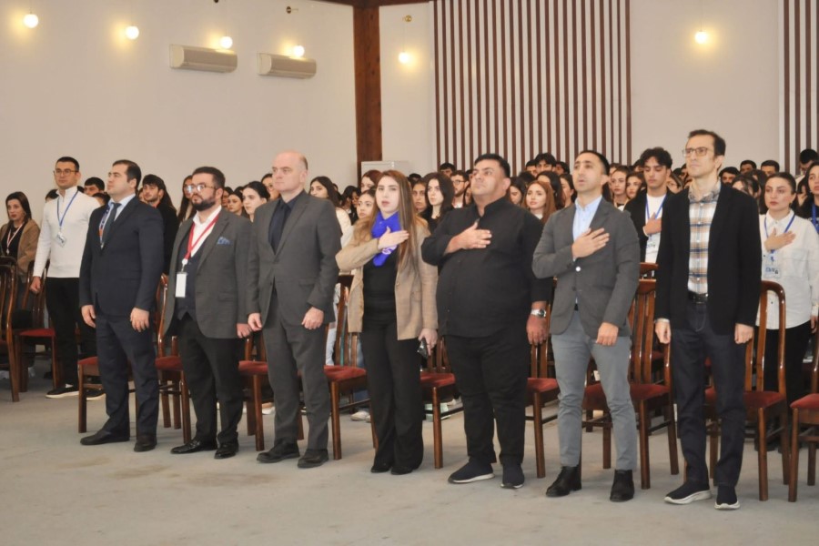 Odlar Yurdu Universitetinin 30 illik yubileyinə həsr olunmuş “Karyera Həftəsi” uğurla başa çatıb - FOTOLAR