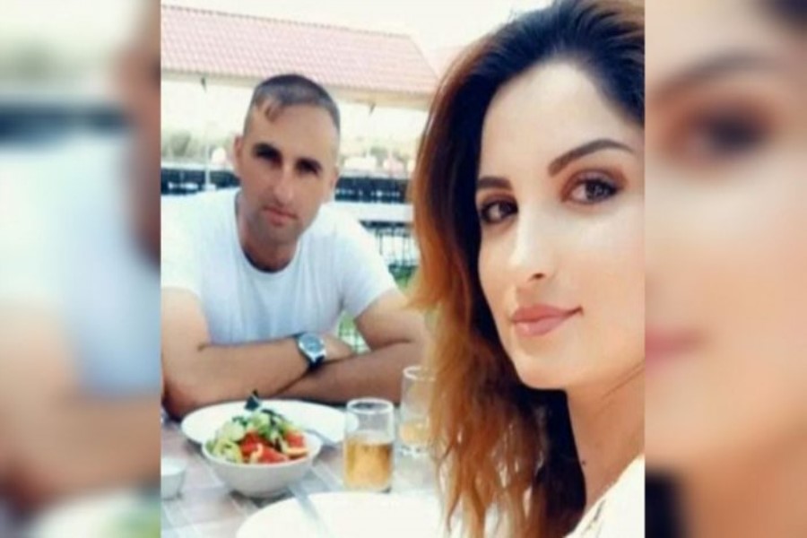 Şəhid əri haqqında roman yazan QADIN: "Özümə vərəqdə qəbir qazırdım sanki"