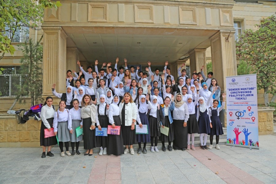 Gəncə Regional Qadın Mərkəzi Nardaran məktəbində seminar təşkil edib - FOTO
