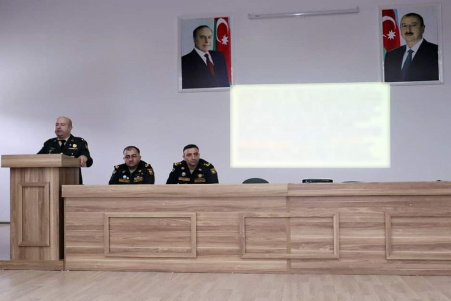 Məktəblilərlə hərbi vətənpərvərlik mövzusunda görüşlər keçirilib
