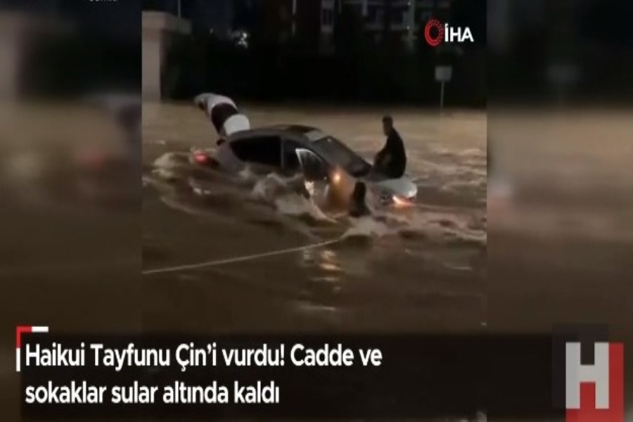 Çində küçələri su basdı