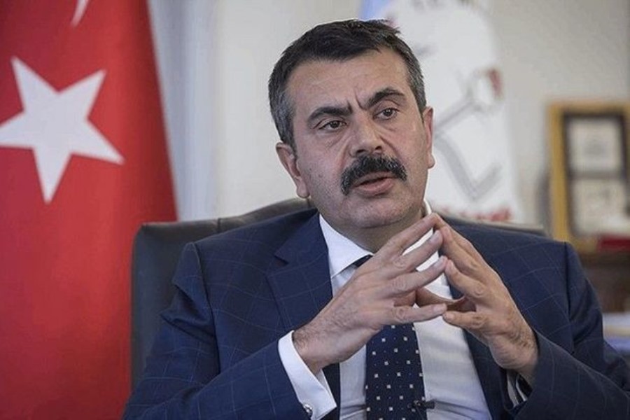 Türkiyənin təhsil naziri Fəxri və Şəhidlər xiyabanlarını ziyarət edib