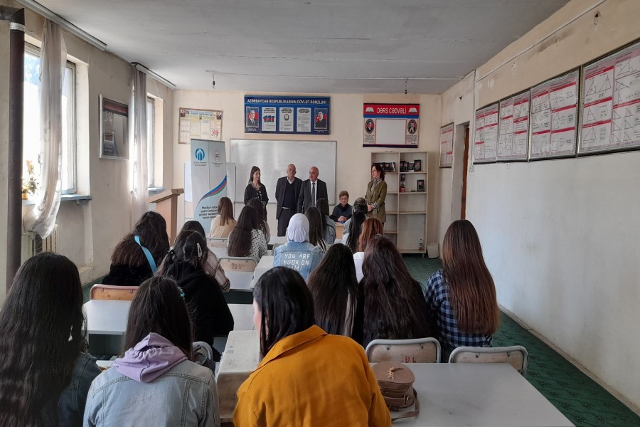 Bərdə Humanitar Kollecdə 2-ci icmada “Gender bərabərliyi və Qadın hüquqları ” mövzusunda tədbir keçirildi