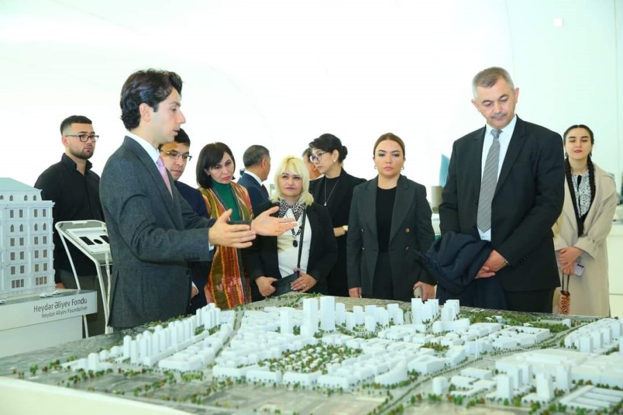 Özbəkistan QHT-lərindən ibarət nümayəndə heyəti Heydər Əliyev Mərkəzini ziyarət edib - FOTOLAR