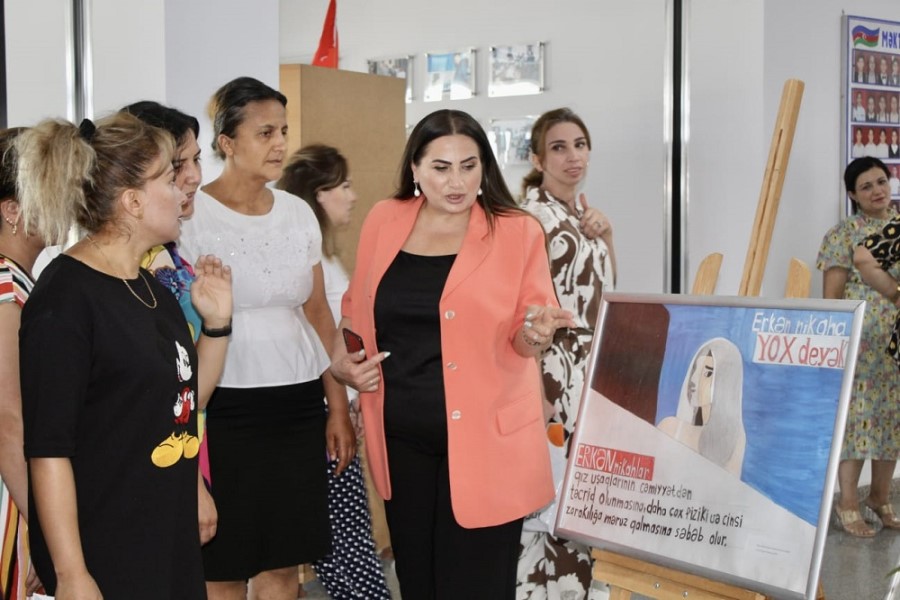 "Məsuliyyətli valideyn ailə dəyərinin təməlidir” adlı tədbir keçirilib - FOTOLAR