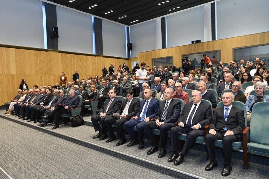 Almaniyada yaşayan azərbaycanlı alimin 70 illiyi qeyd olunub - FOTOLAR