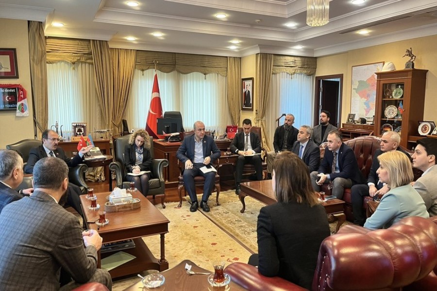 Səfir “Qardaş köməyi” QHT platformasının üzvləri ilə görüşüb