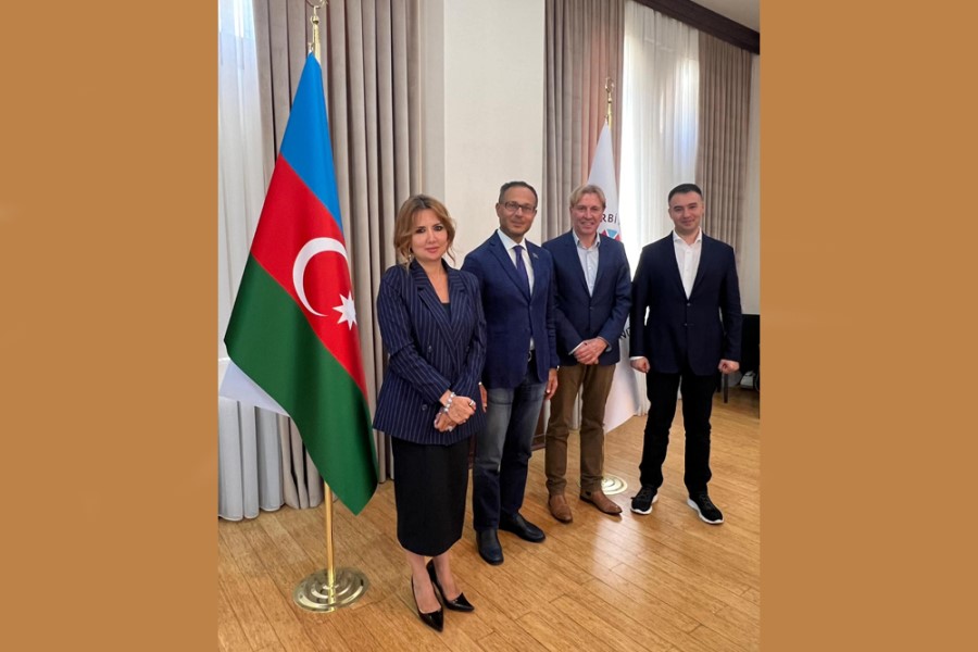 Belçikadan olan jurnalist ilə keçirilən görüşdə sülh və tarixi məsələlər müzakirə olunub
