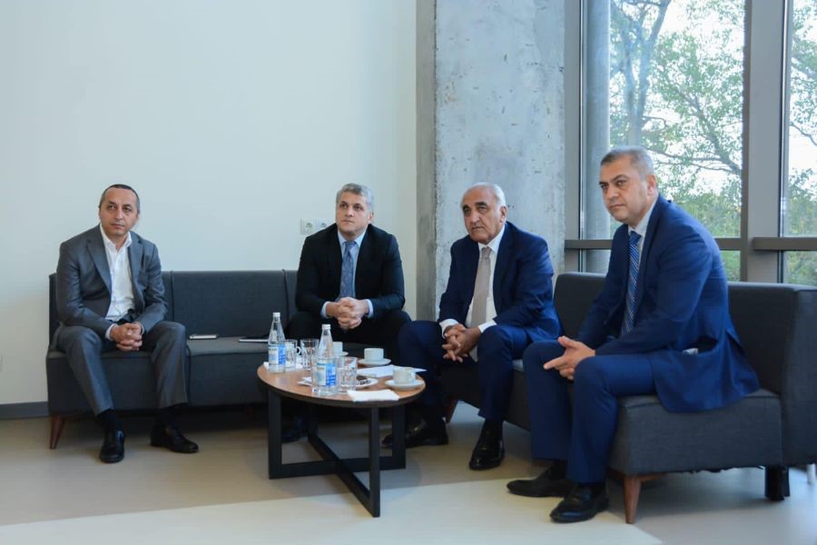 UNEC-də təhsilin keyfiyyətinin artırılması məsələləri müzakirə olunub - FOTOLAR