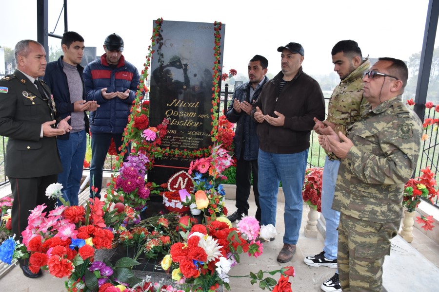 Qazaxda şəhid ailələri ziyarət olundu – “44 Günlük Vətən Müharibəsinin Qəhrəmanlarını Tanıyaq və Tanıdaq” layihəsi çərçivəsində