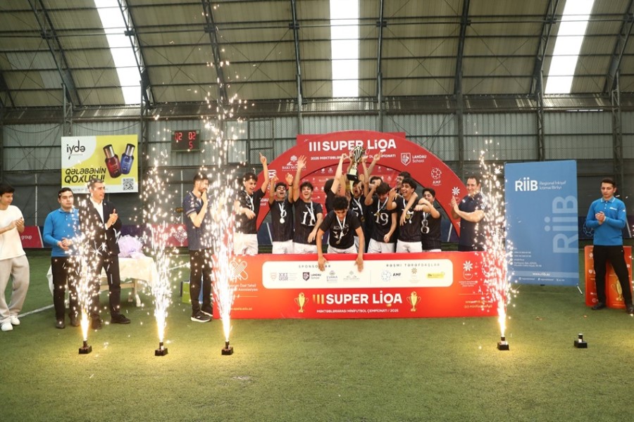 Məktəblilərarası minifutbol çempionatı başa çatdı - FOTOLAR