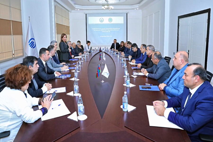 “Korrupsiyaya qarşı mübarizə istiqamətində fəaliyyət göstərən qeyri-hökumət təşkilatlarının dövlət orqanları ilə əməkdaşlığının gücləndirilməsi” adlı tədbir keçirilib - FOTOLAR