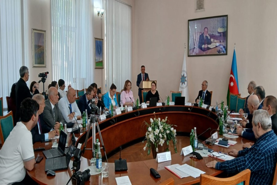QHT sədri dissertasiyasını müdafiə edib - FOTOLAR