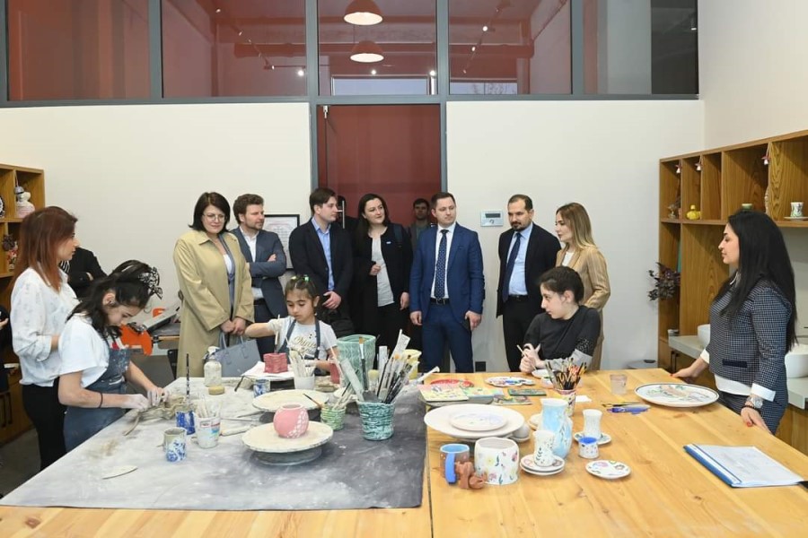 Moldovanın əmək və sosial müdafiə naziri DOST İnklüziv İnkişaf və Yaradıcılıq Mərkəzi ilə tanış olub