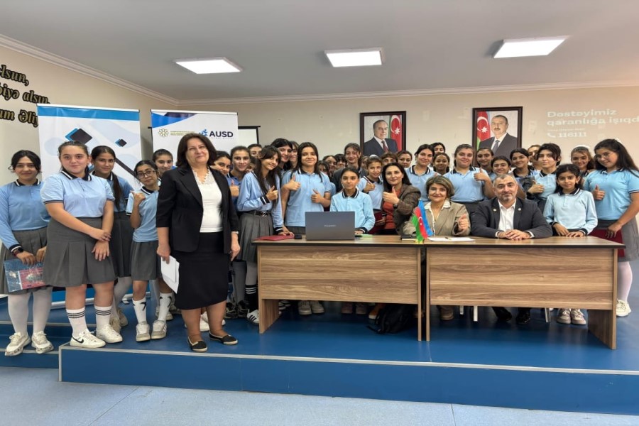 Neftçalada “Qızların işıqlı gələcəyi naminə maarifləndirmə” layihəsi çərçivəsində tədbir keçirildi- FOTOLAR