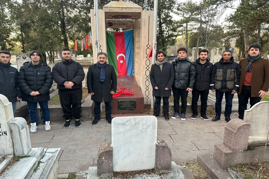 QHT sədri Ankarada təhsil alan tələbələrimizlə görüşüb - FOTOLAR