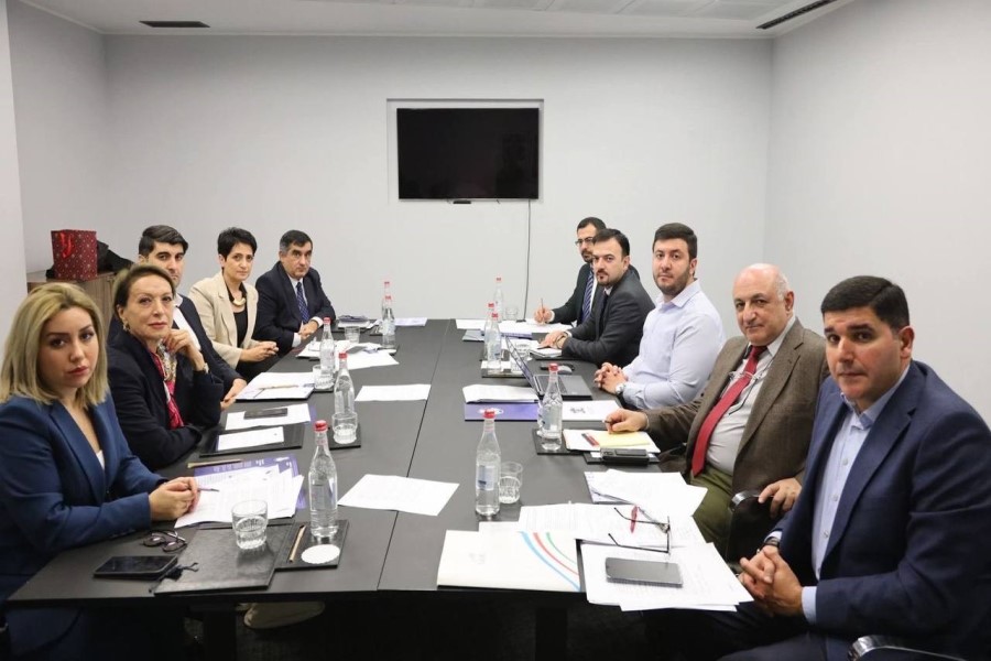 Azərbaycan və Ermənistan vətəndaş cəmiyyətləri nümayəndələrinin İrəvanda ikitərəfli görüşü keçirilib - FOTOLAR