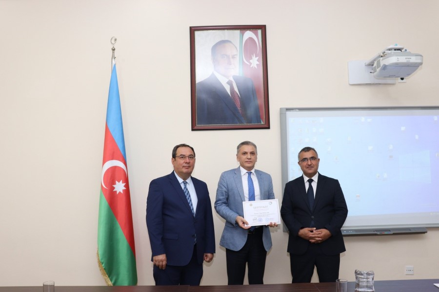 Mediatorlara sertifikatlar təqdim olunub -FOTOLAR