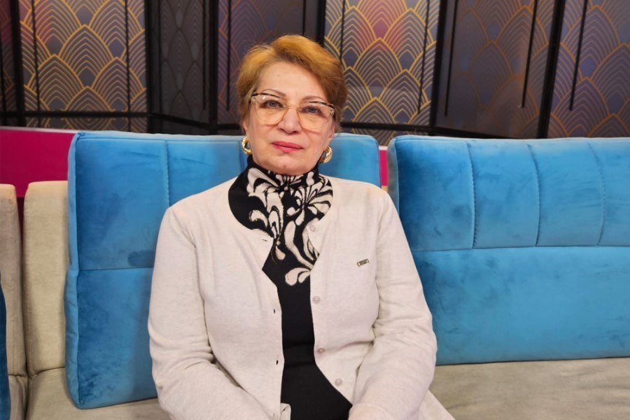 İran üzərində yarananan qara tüstü