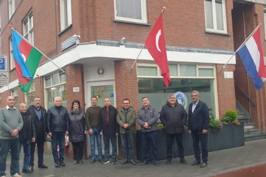 Azərbaycan nümayəndə heyəti ermənilərin gülləbaran etdiyi ofisi ziyarət etdilər FOTOLAR