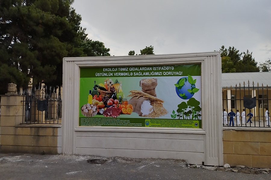 Ekoloji təmiz qida məhsullarından istifadənin təbliğinə dair lövhə-panno quraşdırılıb - FOTOLAR