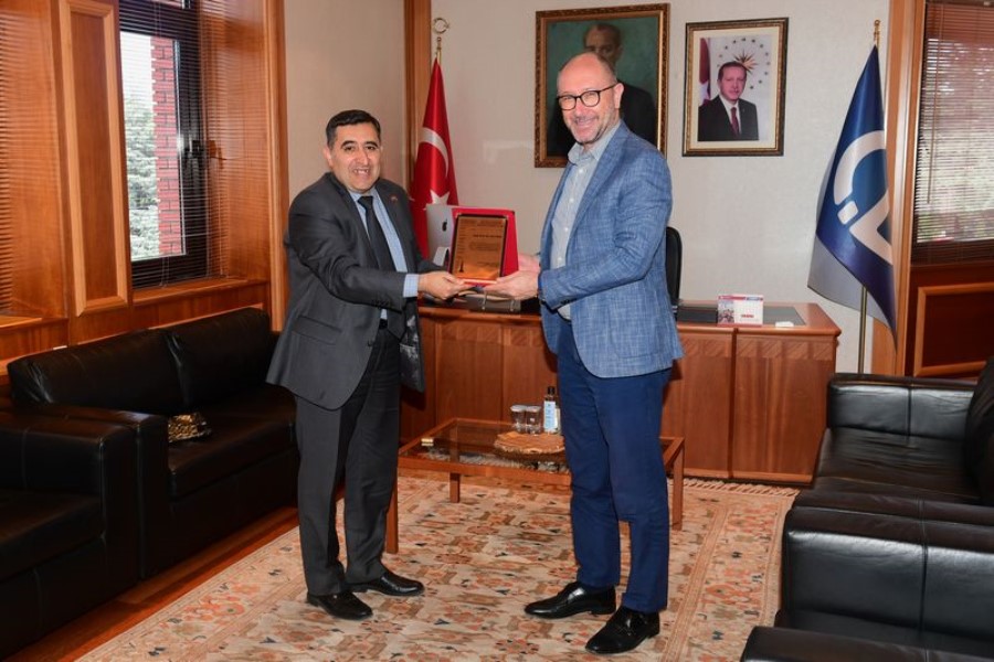 Nadir Azəri Eskişehirdə Prof. Dr. Fuat Erdalla görüşüb