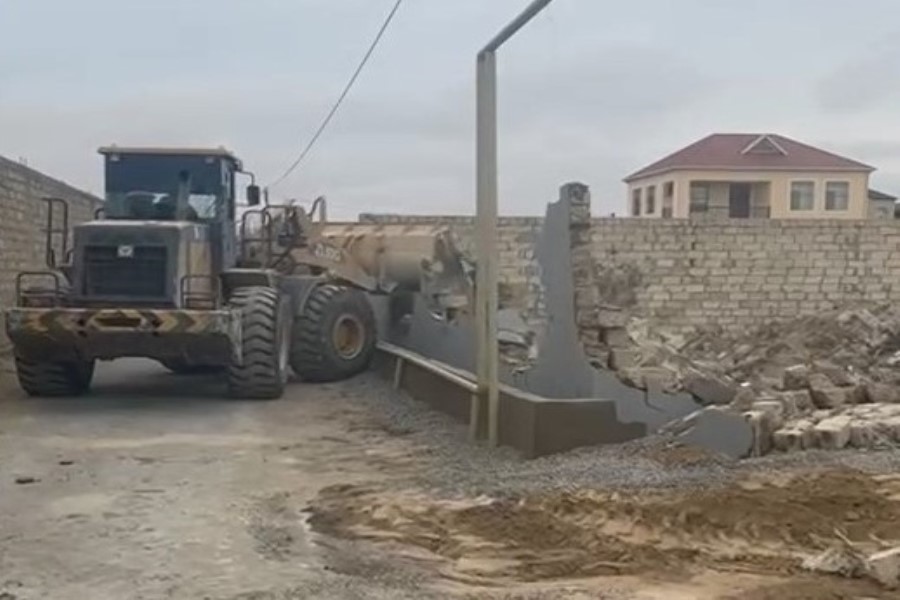 Fövqəladə Hallar Nazirliyi tərəfindən qanunsuz tikililər sökülüb
