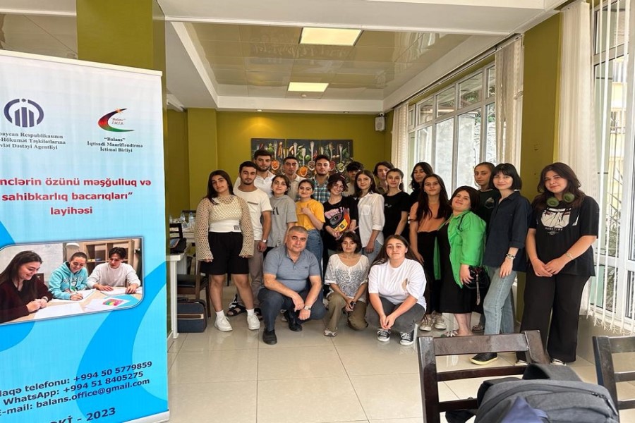"Gənclərin özünü məşğulluq və sahibkarlıq bacarıqları gələcək fəaliyyətlərinə müsbət təsir edəcək" - QHT sədri / FOTOLAR