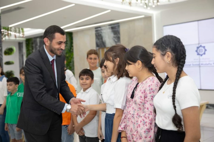 Düşərgə iştirakçılarına sertifikatlar təqdim edilib