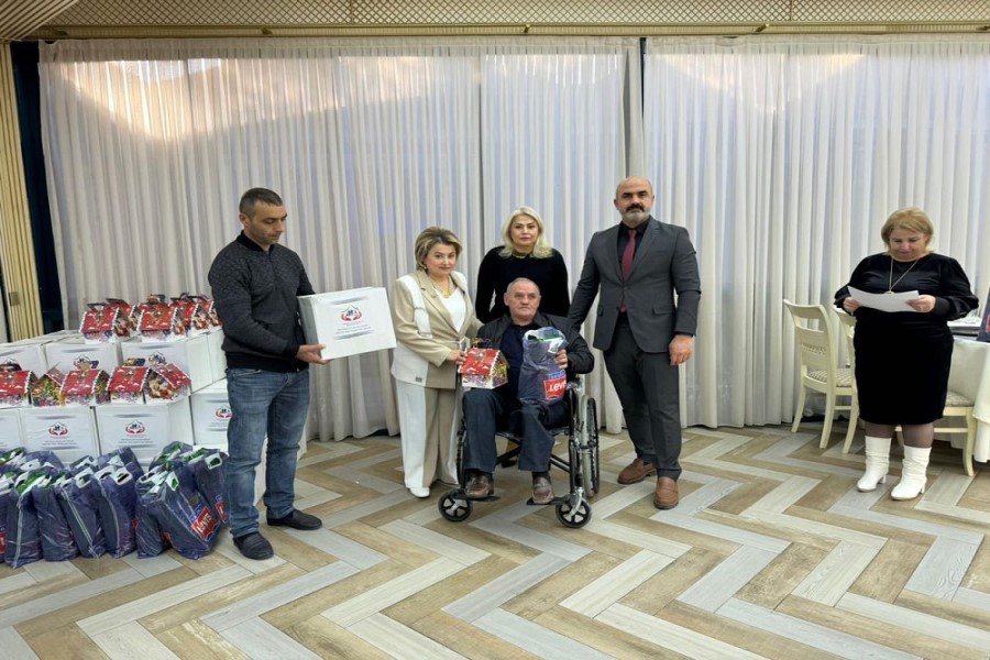 QHT həssas qrupdan olan ailələri bayram münasibətilə təbrik edib - FOTOLAR