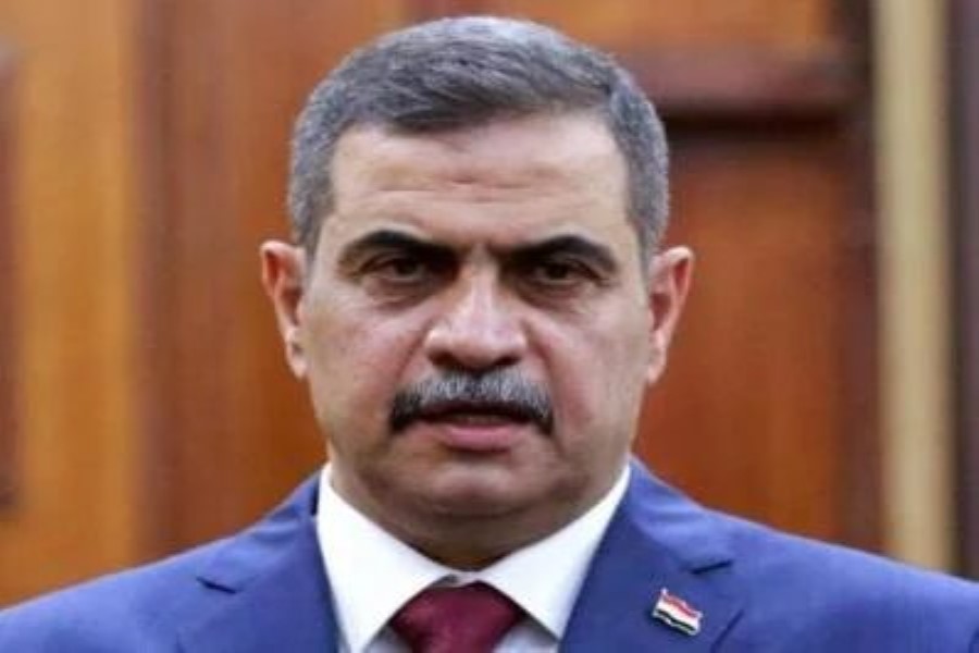 İraqın keçmiş müdafiə naziri hava limanında saxlanılıb