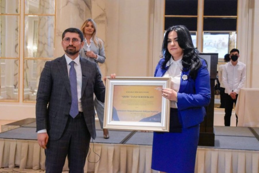 Ədliyyə Nazirliyinə “QIZIL İANƏ SERTİFİKATI" təqdim olundu