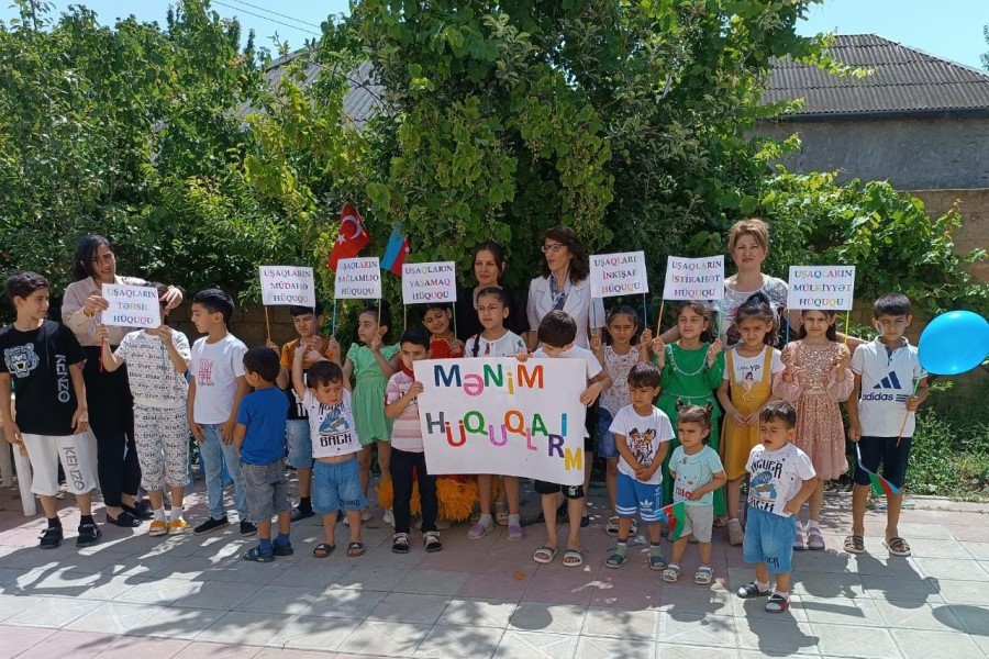 "Uşaq hüquqları uşaqların diliylə"