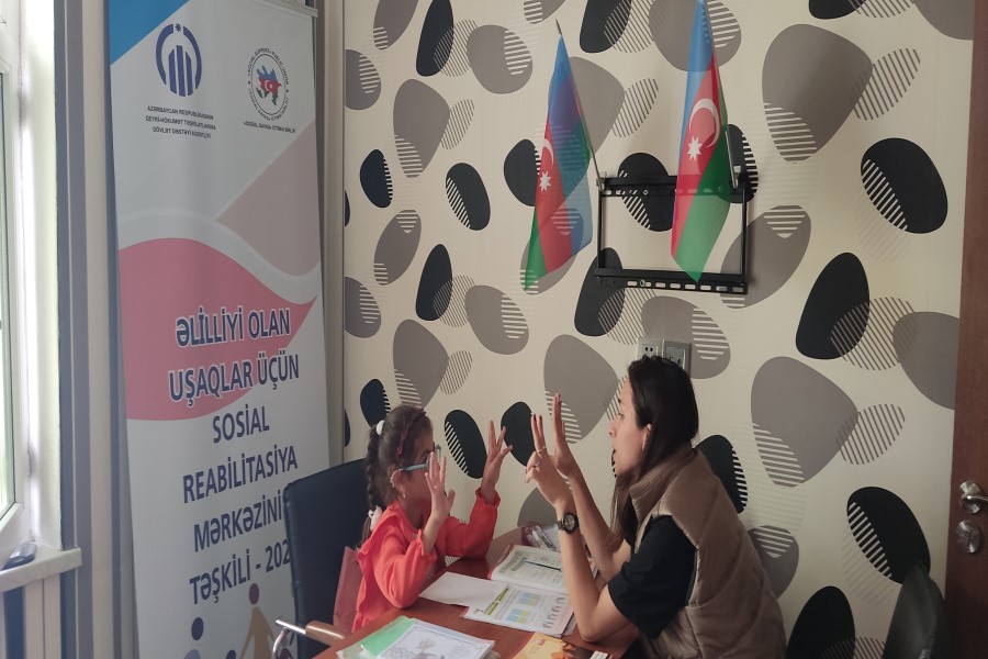 “Sosial Dayaq” əlilliyi olan uşaqlar üçün sosial reabiltasiya təşkil edir - FOTO