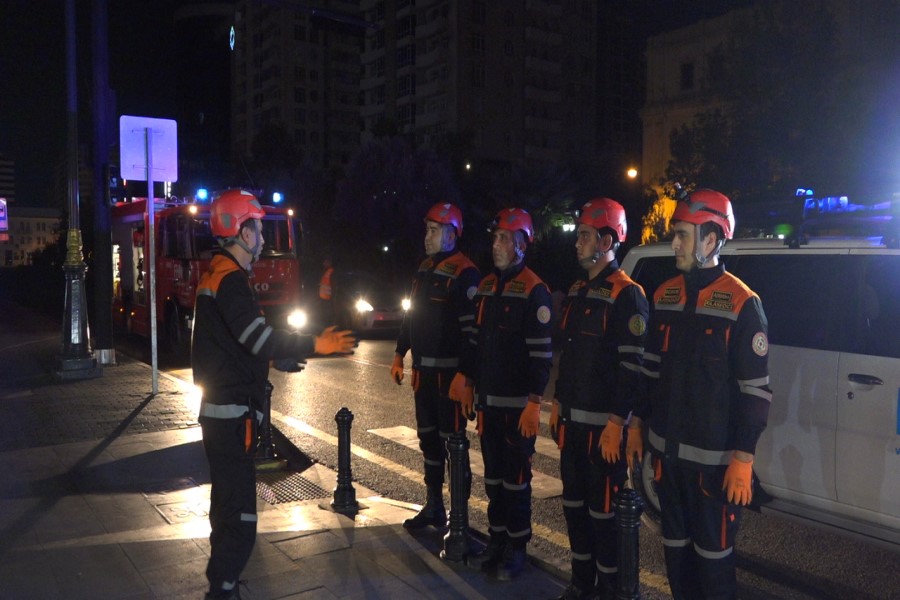 Fövqəladə Hallar Nazirliyi tərəfindən metroda təlim keçirilib