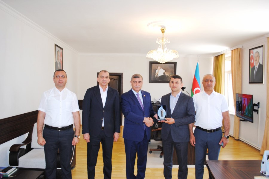 Futbol Şirvana Qayıtdı