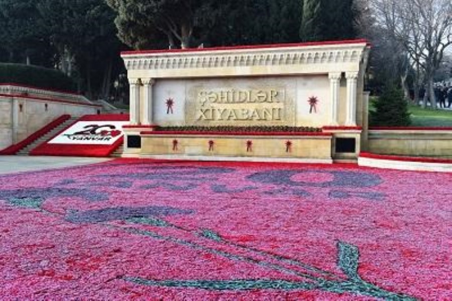 Şəhid anasından Şəhidlər Xiyabanında oğurluq edildi