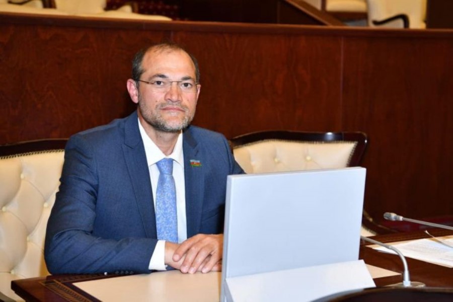 Deputat: QHT-nin gəliri var ki, ayda bir neçə min manat kirayə pulu versin?
