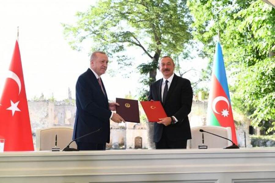 Ziyalılar Şuşa Bəyannaməsini iki qardaş ölkənin gələcək işbirliyinin mükəmməlliyinin göstəricisi kimi qiymətləndirir