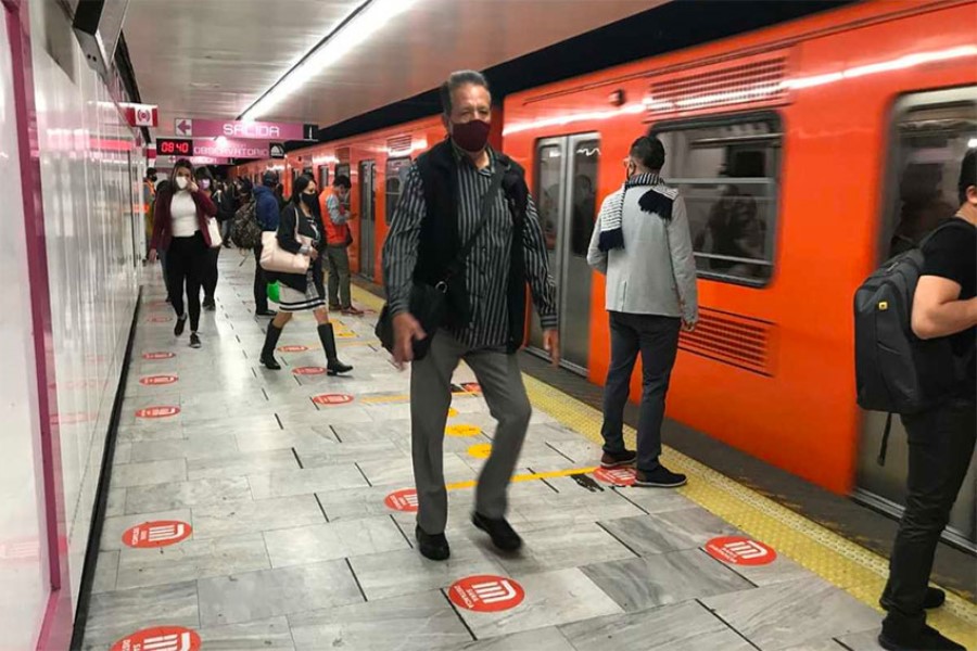 Meksikada metronun vaqonu yanıb - ÖZƏL