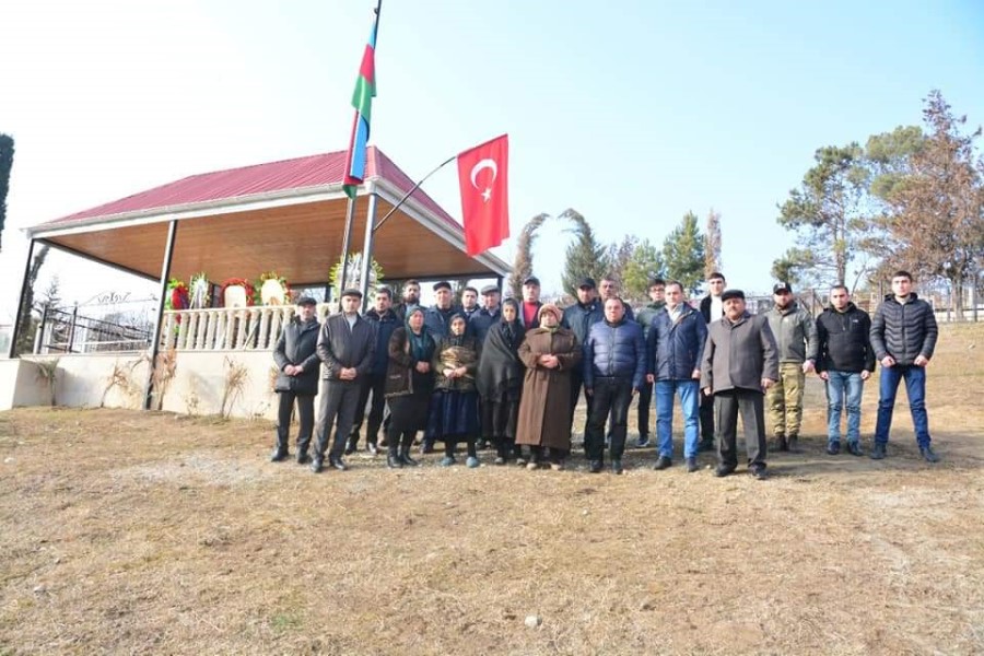“Şəhidlər Ölməz Vətən Bölünməz” adlı layihəsinin icrası çərçivəsində 2 şəhidimizin məzarı ziyarət edilmişdir