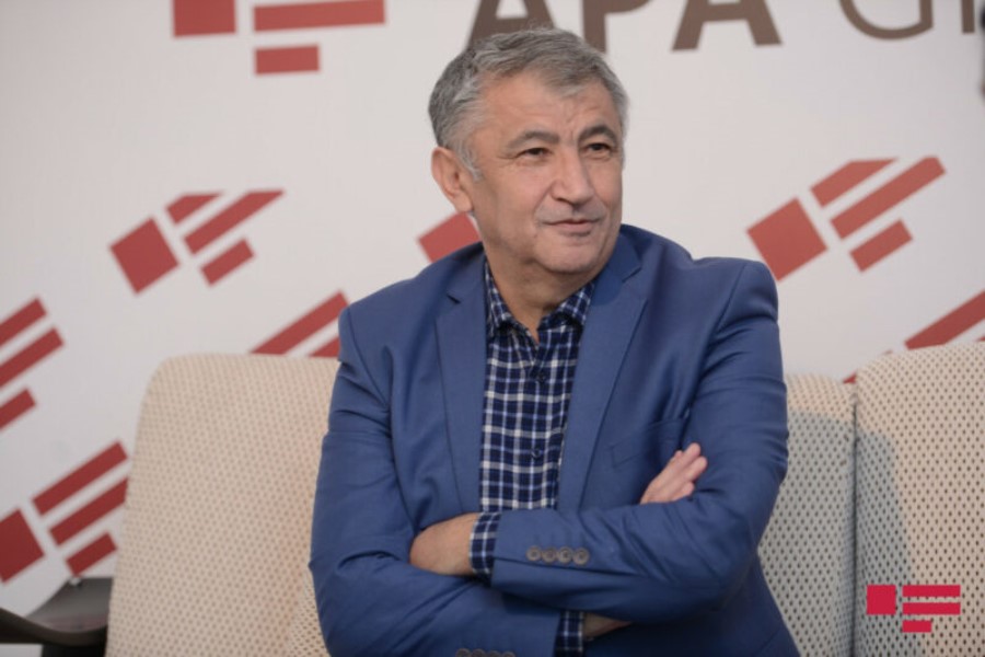 Mehriban Əliyeva şair Qəşəm Nəcəfzadəyə mənzil hədiyyə etdi