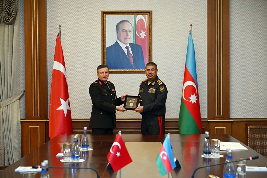 Müdafiə naziri Türkiyə nümayəndə heyətini qəbul edib
