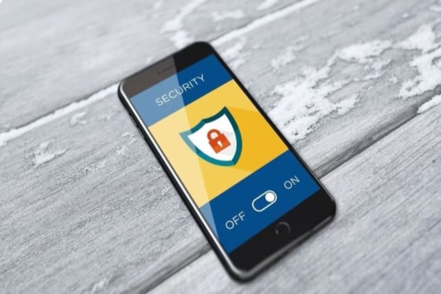Yeni fırıldaq növü: Fırıldaqçılar smartfonunuzun ekranını yayımlayaraq pul oğurlayırlar