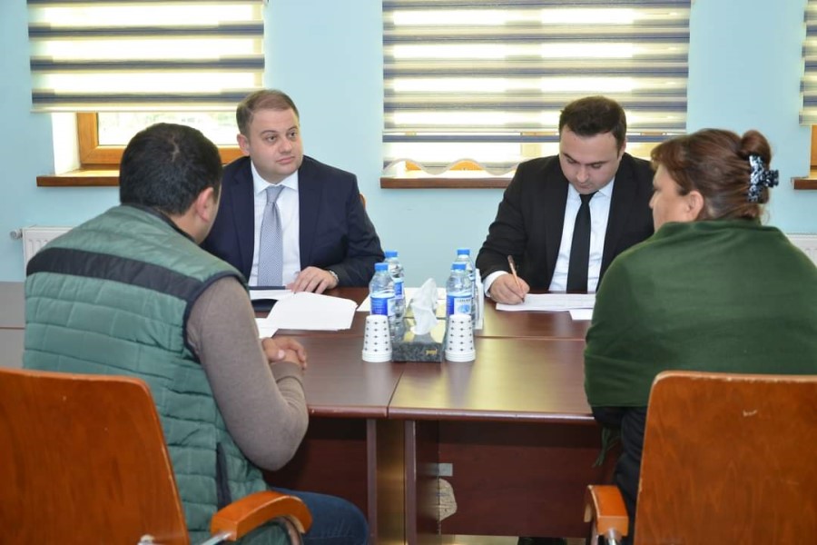 Nazirliyin Aparat rəhbərinin müavini Cavid Əbdul-Qədirov Füzuli rayonunda vətəndaşları qəbul edib